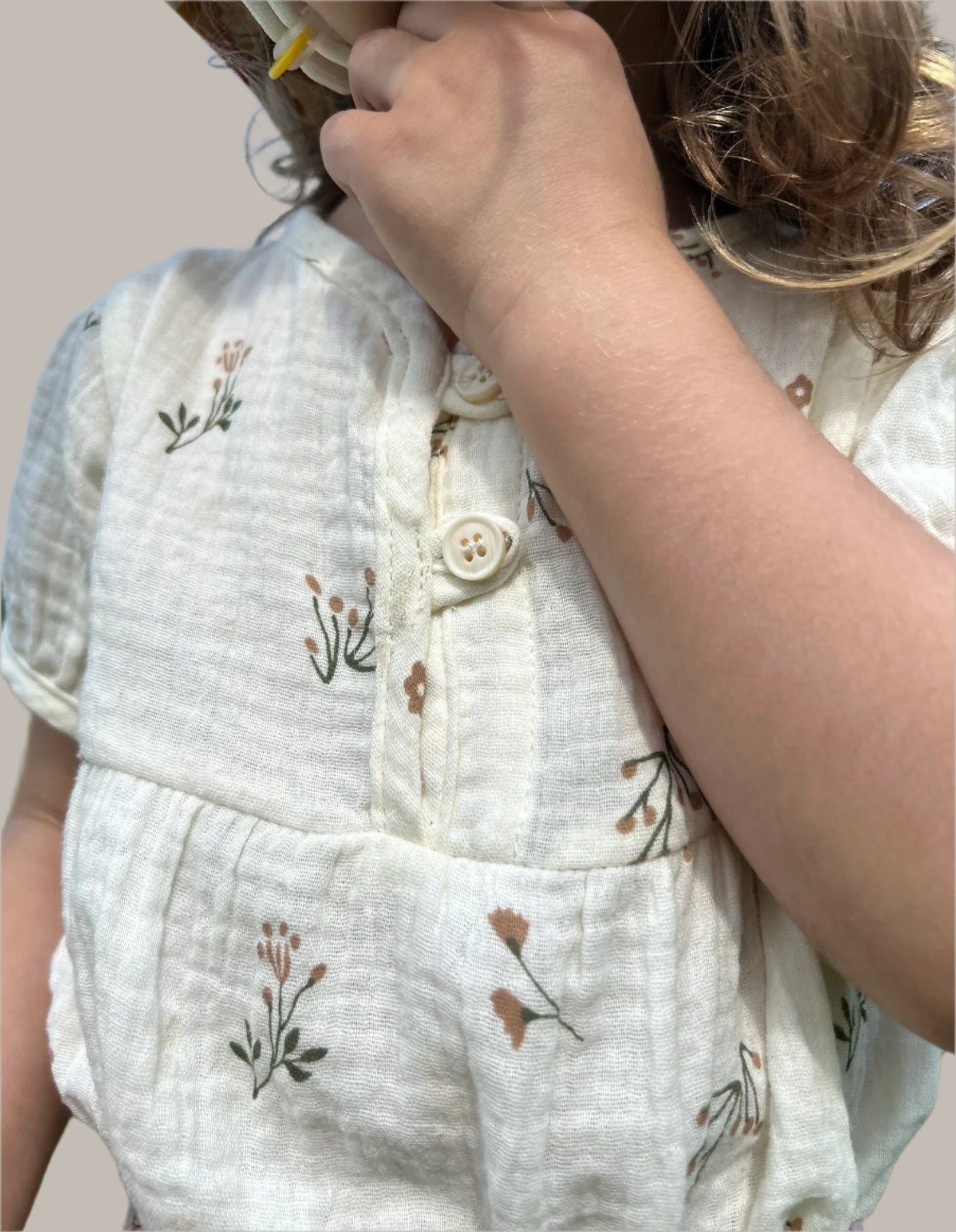 Body muslin - cvetni dezen