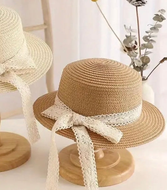 Šeširić pleteni sa mašnom