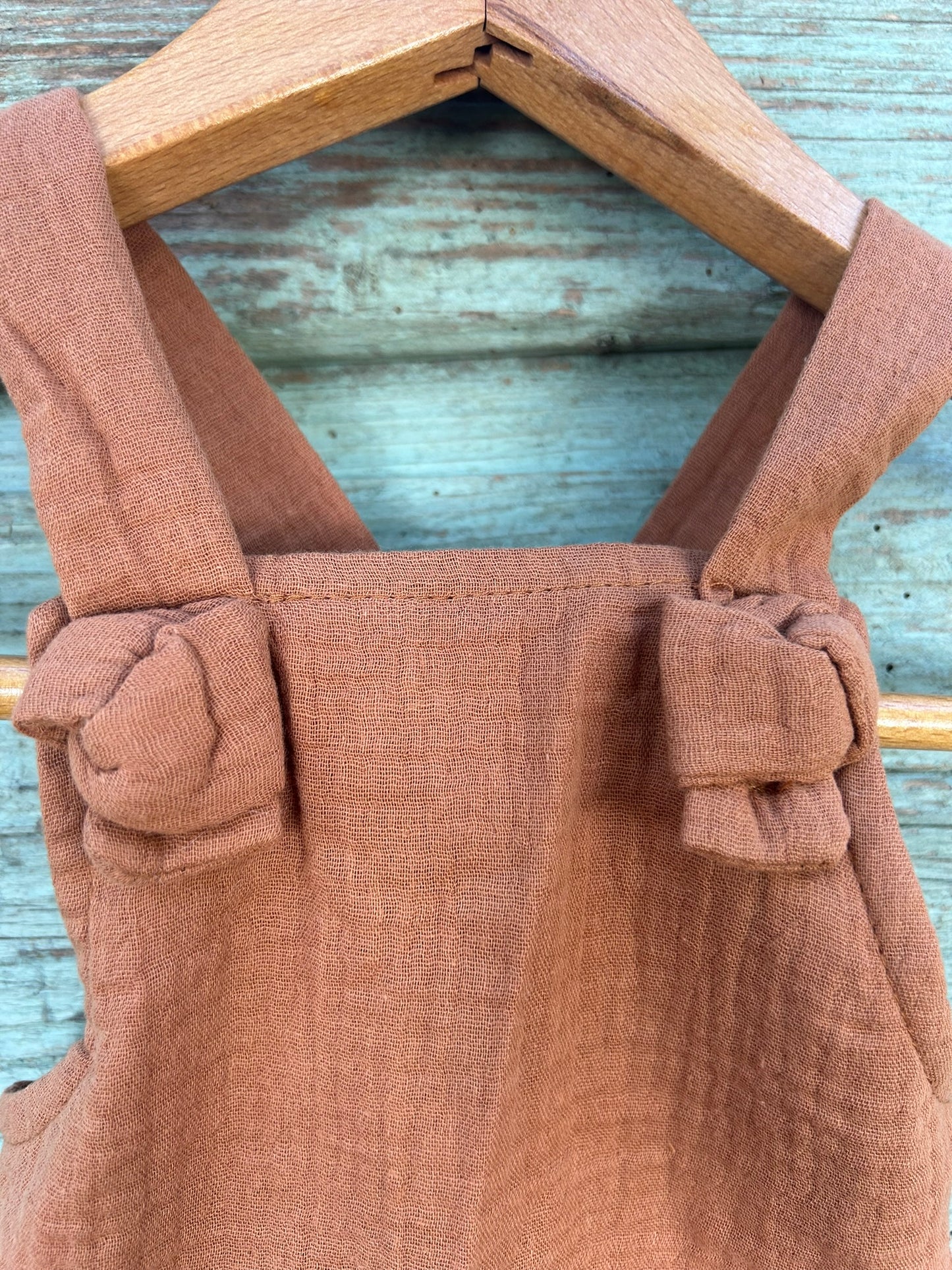 Treger jednodelni šorc braon